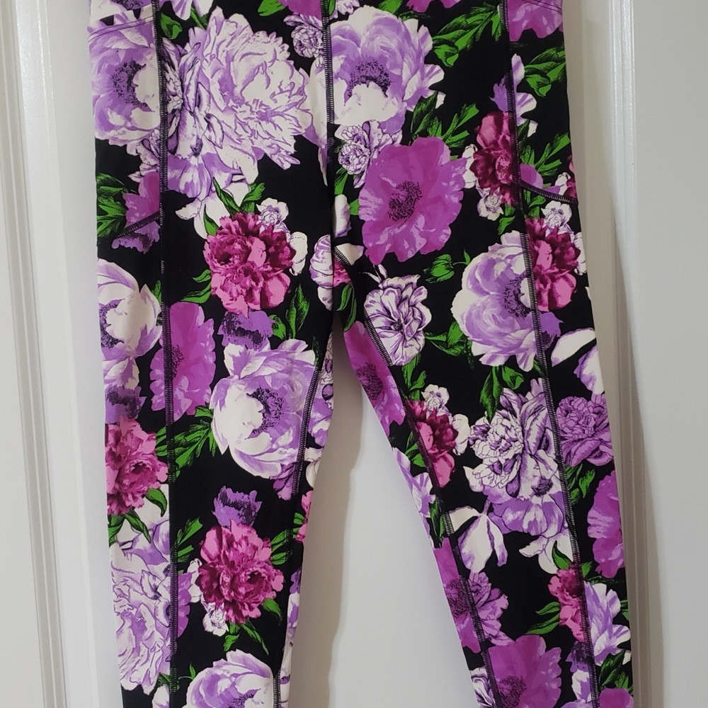Victoria's Secret Black Leggings with Pink and Purple Floral Design Sz 14